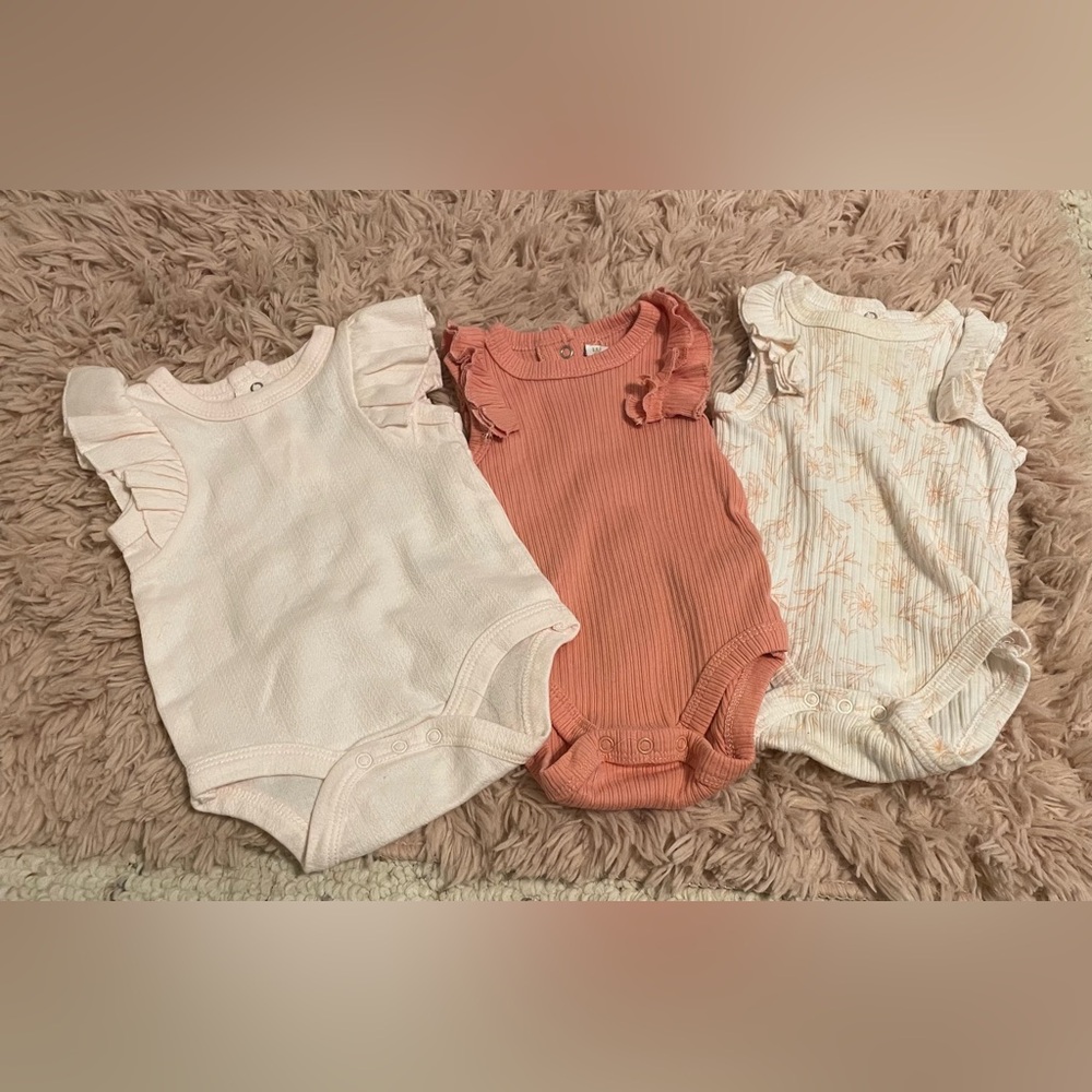 Rachel Zoe 3-Pack Baby Ruffle Onesies – Size 3-6 Months for baby girl